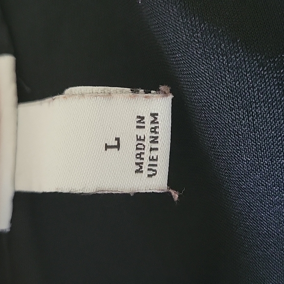 Black Blouse with Adjustable Straps - Picture 6 of 7